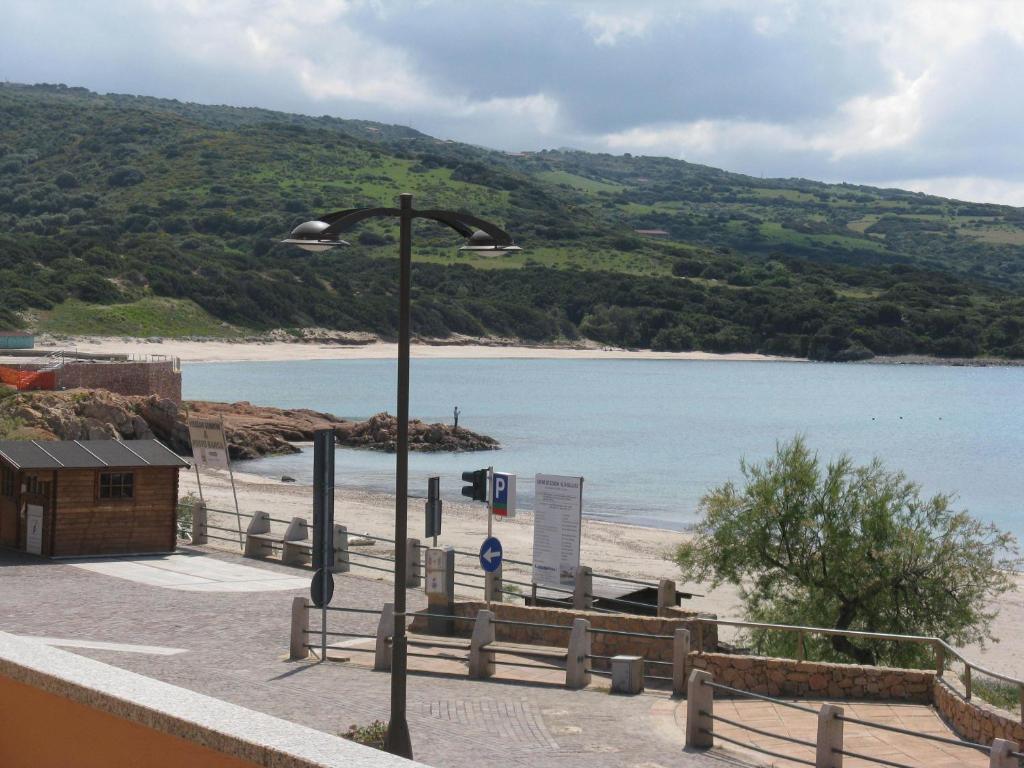 Borgo Spiaggia Vista Mare Isola Rossa Exterior foto