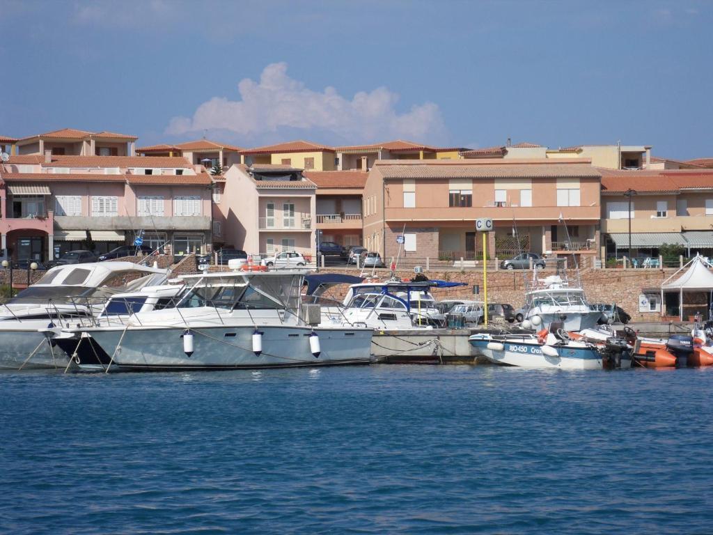Borgo Spiaggia Vista Mare Isola Rossa Quarto foto