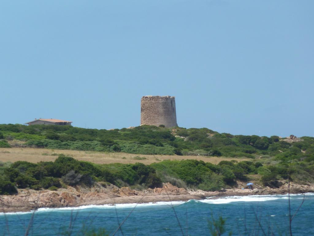 Borgo Spiaggia Vista Mare Isola Rossa Exterior foto